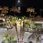 Primera Linea De Playa, 2-4 Personas Εστεπόνα
