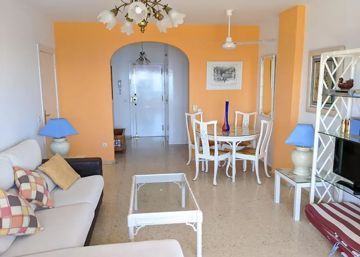 Primera Linea De Playa, 2-4 Personas * エステポナ