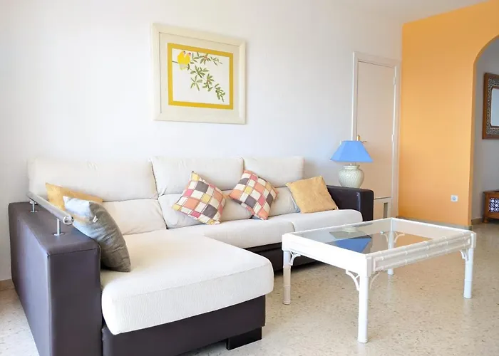 Apartamento Primera Línea De Playa, 2-4 Personas Estepona