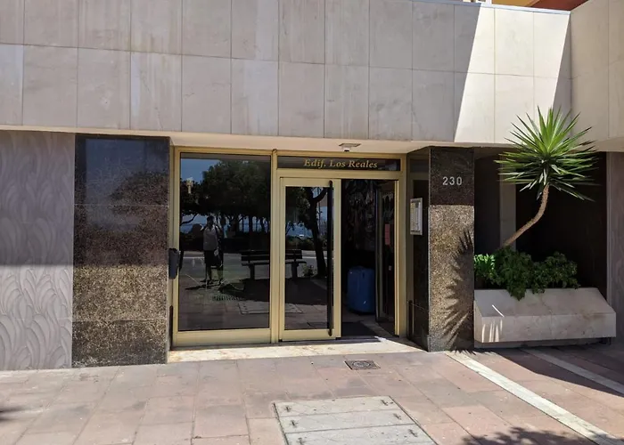 Primera Línea De Playa, 2-4 Personas