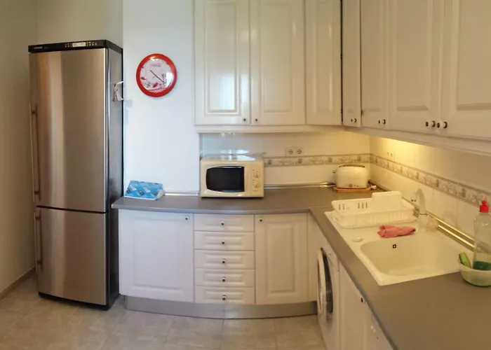 Primera Línea De Playa, 2-4 Personas Estepona