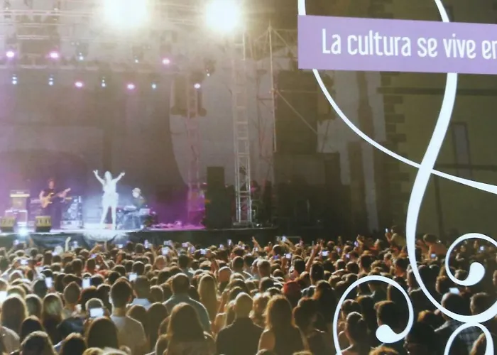 Primera Línea De Playa, 2-4 Personas