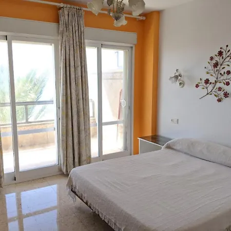 Primera Linea De Playa, 2-4 Personas Апартаменты *